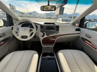 2011 Toyota Sienna