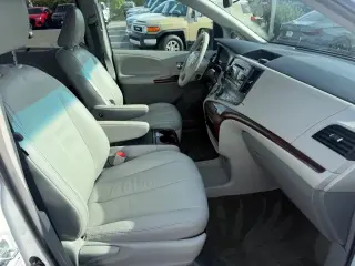 2011 Toyota Sienna