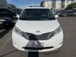 2011 Toyota Sienna