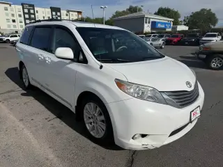 2011 Toyota Sienna