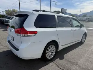 2011 Toyota Sienna