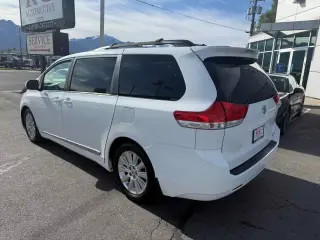 2011 Toyota Sienna