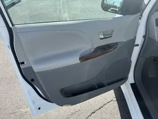 2011 Toyota Sienna