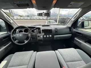 2013 Toyota Tundra 4WD Truck