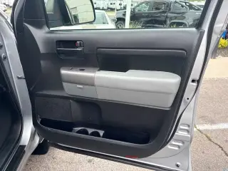 2013 Toyota Tundra 4WD Truck
