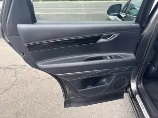 2025 Genesis GV80