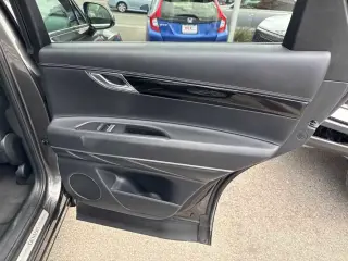 2025 Genesis GV80