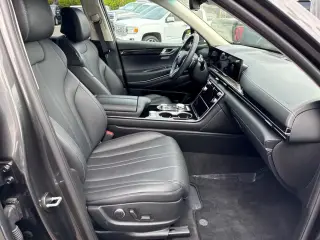 2025 Genesis GV80