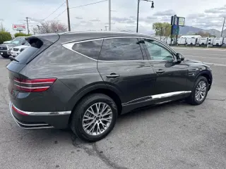 2025 Genesis GV80