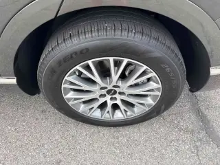 2025 Genesis GV80