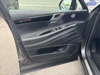 2025 Genesis GV80