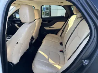 2018 Jaguar F-PACE 25t Premium