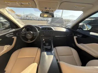 2018 Jaguar F-PACE 25t Premium