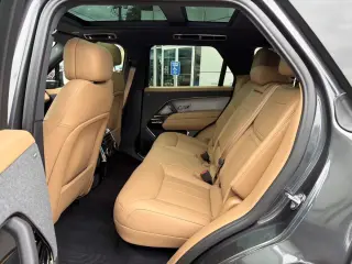 2025 Land Rover Range Rover Sport SE