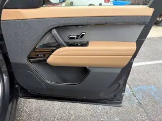 2025 Land Rover Range Rover Sport SE