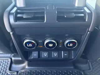 2022 Land Rover Defender S