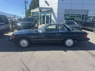 1987 Mercedes-Benz 560SL