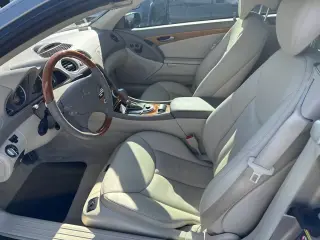 2005 Mercedes-Benz SL500