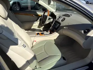 2005 Mercedes-Benz SL500