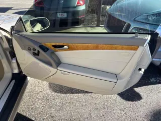 2005 Mercedes-Benz SL500