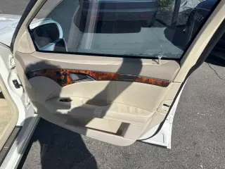 2005 Mercedes-Benz E320