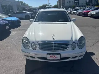 2005 Mercedes-Benz E320