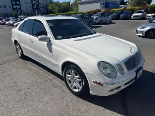 2005 Mercedes-Benz E320