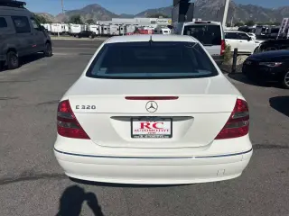 2005 Mercedes-Benz E320