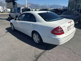 2005 Mercedes-Benz E320