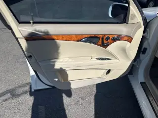 2005 Mercedes-Benz E320