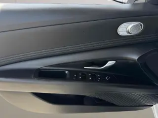2023 Hyundai Elantra Hybrid
