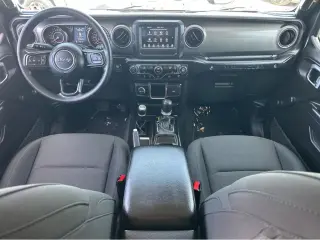 2022 Jeep Wrangler Unlimited Willys Sport