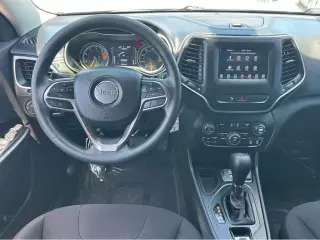 2020 Jeep Cherokee