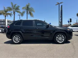 2020 Jeep Cherokee