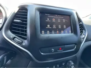 2020 Jeep Cherokee