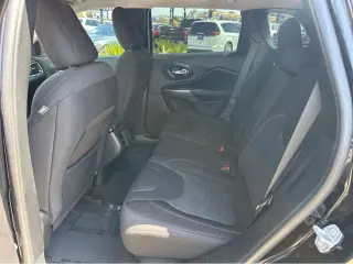 2020 Jeep Cherokee