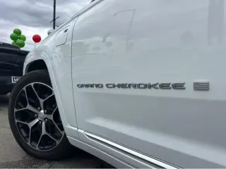 2022 Jeep Grand Cherokee 4xe Summit Reserve