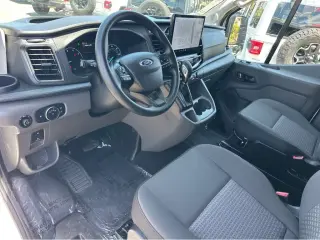 2024 Ford Transit Passenger Wagon XLT