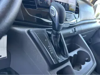 2024 Ford Transit Passenger Wagon XLT