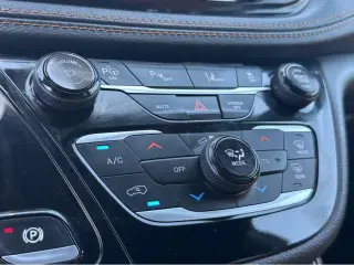 2023 Chrysler Pacifica Hybrid Pinnacle