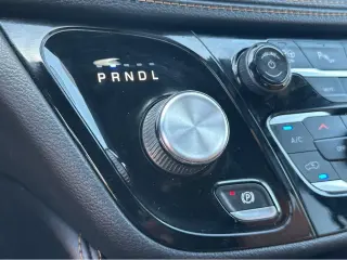 2023 Chrysler Pacifica Hybrid Pinnacle