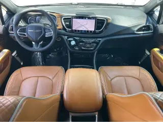 2023 Chrysler Pacifica Hybrid Pinnacle