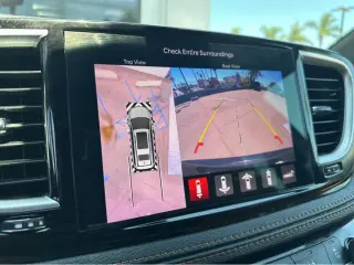 2023 Chrysler Pacifica Hybrid Pinnacle