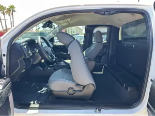 2022 Toyota Tacoma 2WD SR