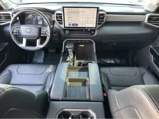 2022 Toyota Tundra 4WD Limited