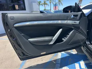 2014 INFINITI Q60 Convertible