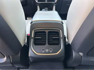 2023 VinFast VF 8 Plus