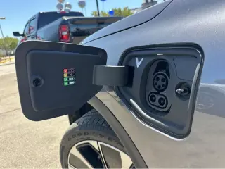 2023 VinFast VF 8 Plus