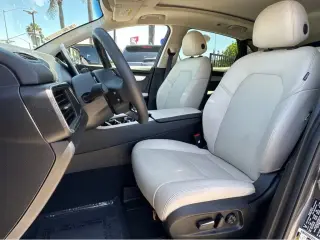 2023 VinFast VF 8 Plus