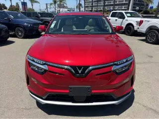 2023 VinFast VF 8 Plus